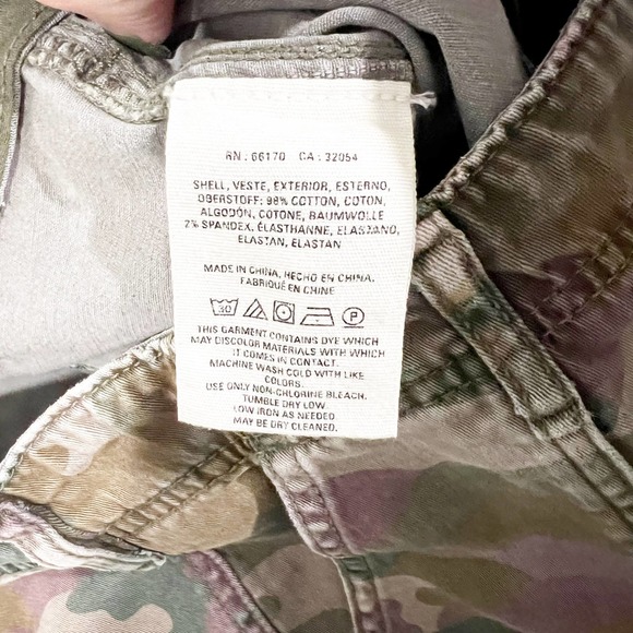 Anthropologie Slim Camo Button Fly Jefferson Utility Pants Size 28 - Picture 9 of 11